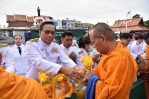 3 มิ.ย.68 ตักบาตรถวายพระพร